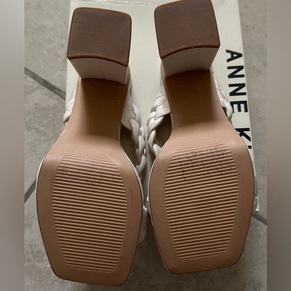 Anne Klein - Picture 3 of 4